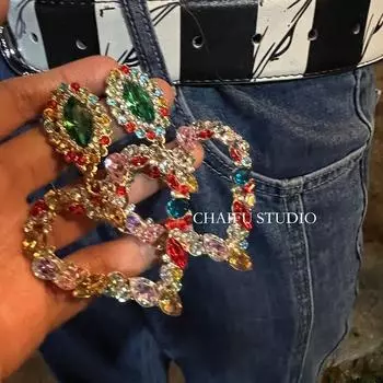 E147 Студийные серьги-пусеты в виде состаренной звезды со стразами A Heart pair