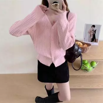 Early autumn new V-neck twist knitted cardigan slim fashion temperament jacket wearing sweater women s inner top one size fits all