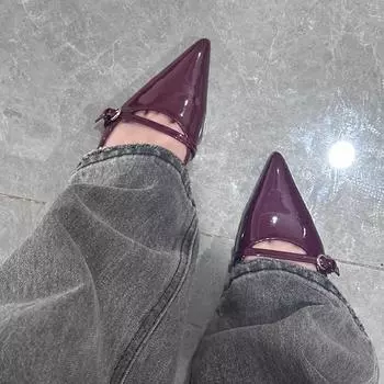 Early spring new French design sense niche pointed kitten heel high heel sandals bag head middle heel sandals women 35 красный