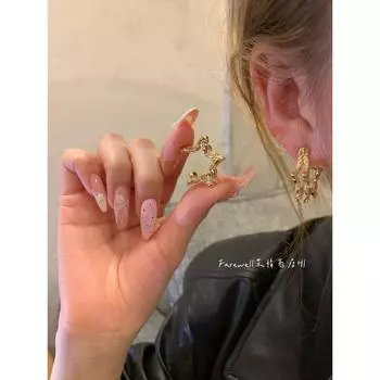 Earrings for Women 2024 New Arrival Simple Metal Best Selling Pentagram Stud Earrings Frosty Style Earrings Unique Elegant Earrings Golden pair of double-decker stars