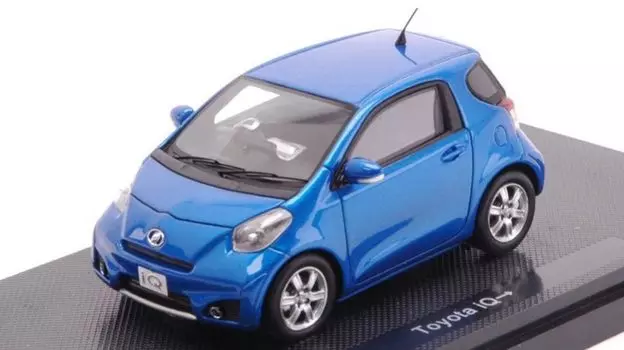 Ebro TOYOTA IQ Blue Готовый продукт 1/43 синий