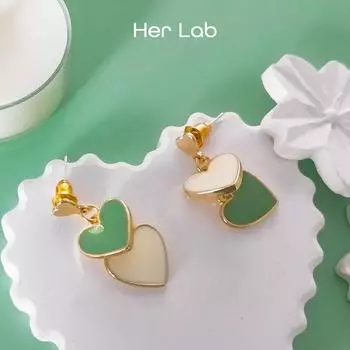 Ее лаборатория | Серьги с перекрывающимися зелеными и белыми сердцами, акриловые шпильки из смолы, чувствительные уши, серьги из стерлингового серебра 925 пробы