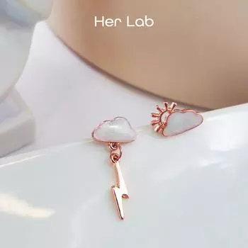 Ее лаборатория | Темперамент Простые серьги-гвоздики из розового золота с молниями и темными облаками Асимметричные милые серьги-гвоздики Элегантный шарм Персонализированные гипоаллергенные серьги-гвоздики