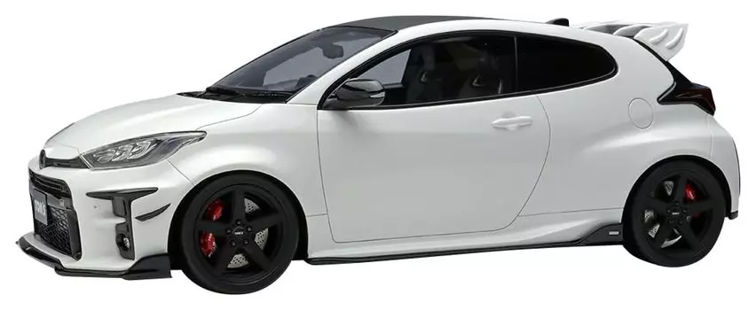 EIDOLON TMS GR Yaris 2021 Super White 2 Завершенный продукт 1/18