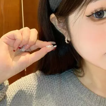 Elegant 2025 High-End Hoop Earrings – Unique Design for Women Hoop