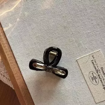 Elegant Crystal Bow Hair Claw Clip, Versatile and Stylish Hair Accessory for Women