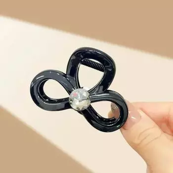 Elegant Crystal Pearl Medium Size Thick Thin Women s Hair Claw Clip Accessories Korean Star Red Black Catch Clamp Girls Headwear