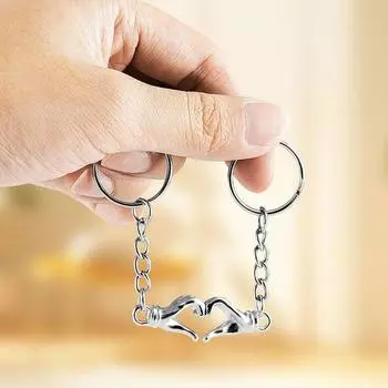 Elegant Heart Shaped Keychain Zinc Zinc Alloy Palm Magnet Keychain Couple Keychain Valentine Gifts heart shaped