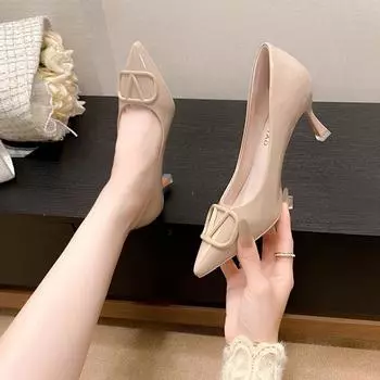 Elegant outer wear comfortable high heels 2024 summer Internet celebrities with the same solid color fairy temperament wine glass and non-slip shoes 34 чёрный