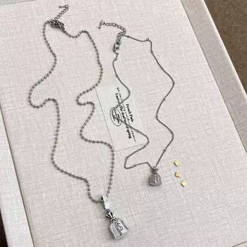 Elegant Silver Pendant Necklace - Luxurious Fall/Winter Fashion Large wallet