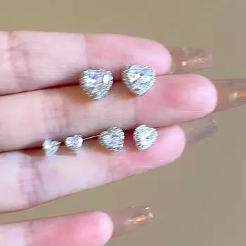 Elegant Silver Zircon Heart Earrings: Simple, Versatile, and High-End Luxurious Design. Silver Needle-Silver-Medium серебряный