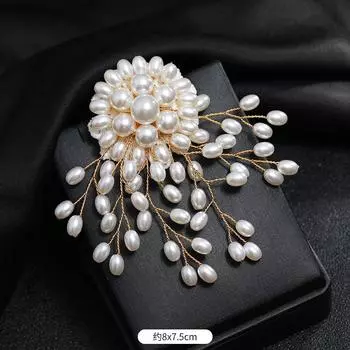 Elegant temperament luxury imitation pearl brooch women s fashion versatile snowflake pin high-end atmospheric corsage coat accessories