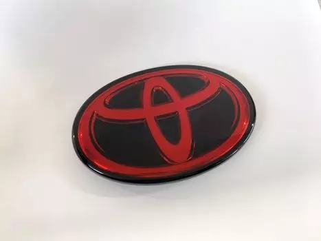 Эмблема W90 Deep Red Chrome Grazio&Co.GR