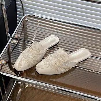 Embroidered bag head half slippers women s outer wear spring and summer new retro casual flat bottom half tray 35