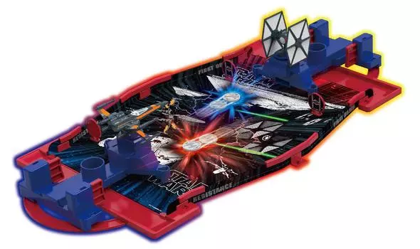 EPOCH Star Wars против Space Attacker
