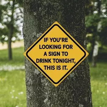 Если вы ищете сегодня вечером знак, призывающий выпить, то это он.. Забавный металлический знак, новинка, винтажный декор, домашний декор, барный декор, настенное искусство белый