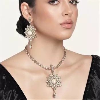 Estele - комплект традиционного женского ожерелья Кундан с антикварным позолотой