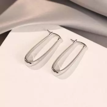 European And American Design Sense High-End Earrings Women S Cold Wind Ear Buckles Metal Fashion Light Luxury Earrings Simple And Versatile Earrings 18K