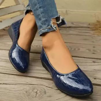 European and American foreign trade large size casual flat-bottomed Doudou shoes 2025 autumn new pointed soft sole outer wear shallow single shoes wo 36 чёрный