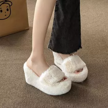 European and American style thick-bottomed fluffy slippers for women in the autumn and winter of 2024, the new slope heel increases temperament, and 35