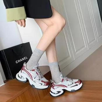 European fried street fashionable versatile platform dad shoes women s 2024 spring and autumn new small height increase sports and leisure shoes 35