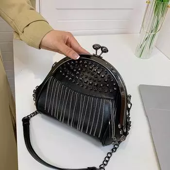Европейская американская ретро PU сумка через плечо женская персонализированная заклепка изящная пряжка кисточка цепочка сумки через плечо Tide