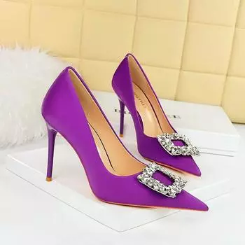 Европейская и американская модная банкетная женская обувь на высоком каблуке, тонкий каблук, супер высокий каблук, с неглубоким ртом и заостренной головкой, женские одиночные туфли с ромбовидными пуговицами 40 зелёный