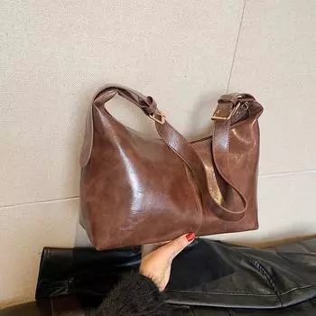 Европейская и американская простая однотонная повседневная ретро-сумка женская весна 2024 года новая корейская версия модная сумка через плечо под мышкой чёрный