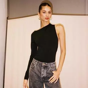 Европейская и американская весенне-осенняя женская одежда, сексуальная пикантная девушка, облегающий однотонный комбинезон на одно плечо с круглым вырезом для женщин S чёрный