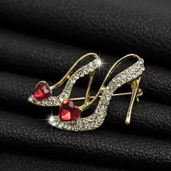 Европейская и американская женская брошь на высоком каблуке Love Shoe Brooch Изысканная элегантная женская универсальная бижутерия One Size