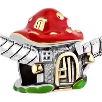 Европейская новая мода Сказочный мир красного грибного домика Маленькие аксессуары Очаровательные бусины подходят для модного браслета