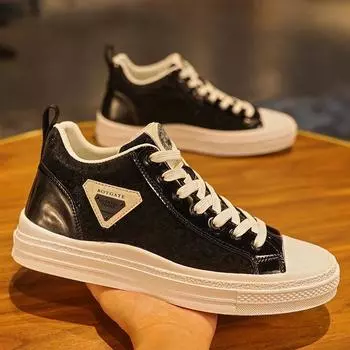 Европейская обувь для мужчин Кожаная повседневная обувь Роскошные дизайнерские туфли для скейтбординга на плоской подошве Молодежные уличные крутые кроссовки 39 чёрный