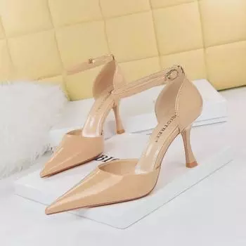 Европейские и американские босоножки из лакированной кожи с острым носком и одним ремешком, с сексуальным ажурным дизайном 38 телесный