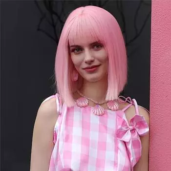 Европейские и американские парики женские розовые челки Qi Bobo Head короткие прямые волосы высокотемпературный шелковый механизм один нож короткие волосы головной убор розовый