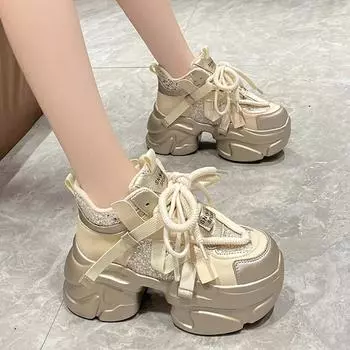 Европейские и американские спортивные женские туфли на толстой подошве 2024 года, новый стиль, на шнуровке, противоскользящие, вулканизированные, повседневные спортивные женские туфли 34 чёрный