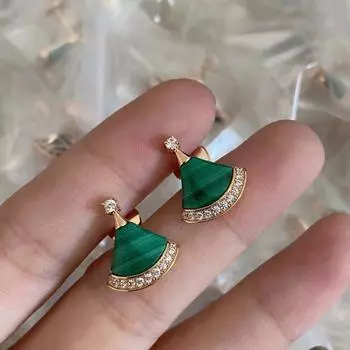 Европейские изысканные ювелирные изделия, серьги-гребешки из стерлингового серебра 925 пробы, маленькая юбка, женские простые серьги-гвоздики, роскошный модный бренд