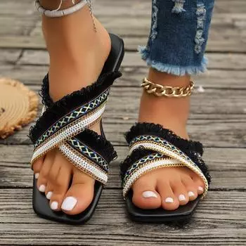 Европейский и американский большой размер, цветовое соответствие, лето 2024, новый квадратный кроссворд с модными женскими сандалиями на толстой подошве 43 36 чёрный