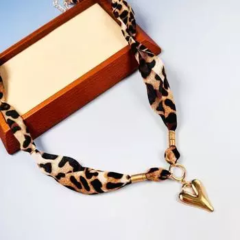 Европейский и американский ретро леопардовый принт персиковое сердце ожерелье серьги набор свитер цепочка ювелирные изделия темперамент цветной печати леопарда