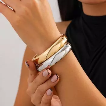 Европейский и американский стильный геометрический металлический глянцевый весенний браслет K Bracelet 2441 белый