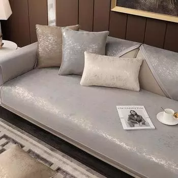 Европейский легкий роскошный чехол для дивана, синель, стиль горячего тиснения, подушка для дивана, четыре сезона, универсальный противоскользящий чехол для дивана, полотенце 70x70cm 1pcs