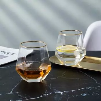 Европейский стиль с золотым краем пластиковый шестиугольный бытовой прозрачный стакан для виски шестиугольный иностранный бокал для вина 1PCS