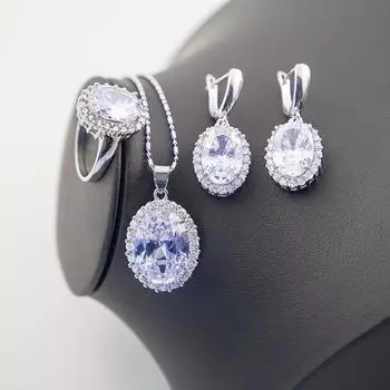 Европейско-американский набор циркониевых украшений: Кольцо, Ожерелье, Серьги - Коллекция из трех предметов с инкрустацией цирконами Ring Size 10 Set