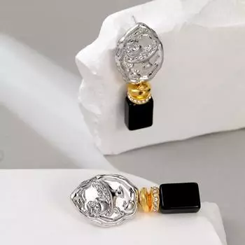 Европейское и американское французское ретро-металлическое эллиптическое резное украшение для ушей черного цвета Ага 18K