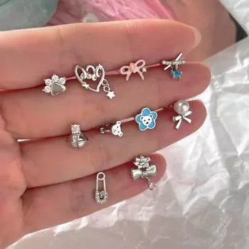Exquisite cute bear cat s paw titanium steel stud earrings female sweet little fragrant bow flower earrings new earrings titanium steel