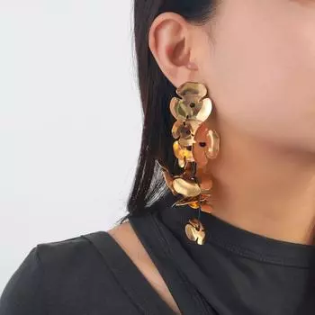 Exquisite Metal Flower Piece Earrings Hand-woven Rope Stud Earrings Beaded Floral Earrings Party Style 1