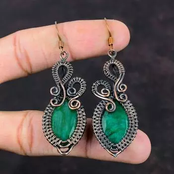Серьги с ограненным замбийским изумрудом, серьги с медной проволокой, медные украшения, серьги ручной работы, драгоценные камни, подарок для нее, украшения с проволокой