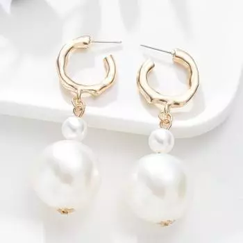 Factory Fashion Elegant Atmospheric Pearl Earrings Korean Edition Korean Size Pearl Stud Earrings Retro Style Versatile Earrings
