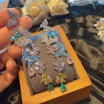 Fairy Air Disc, длинные серьги Love Flower Flower Butterfly, преувеличенная атмосфера из цветного циркония, тренд тяжелой промышленности белый
