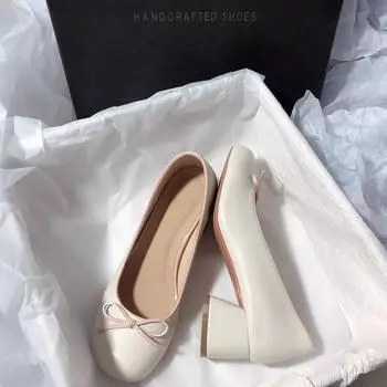 Fairy gentle light mouth French medium heel women s fashion shoes 2024 new color matching bow single shoes women s thick heel ladyshoes 35