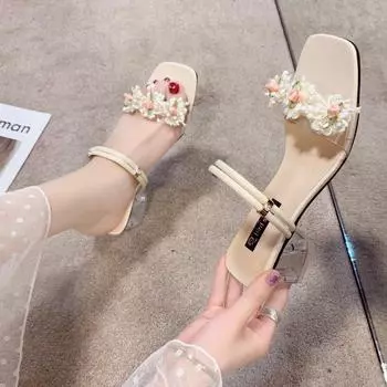 Fairy Wind Wear High Heels Female 2025 New Summer Fashion Versatile Flowers Wear Thick Heel Cool Slippers 35